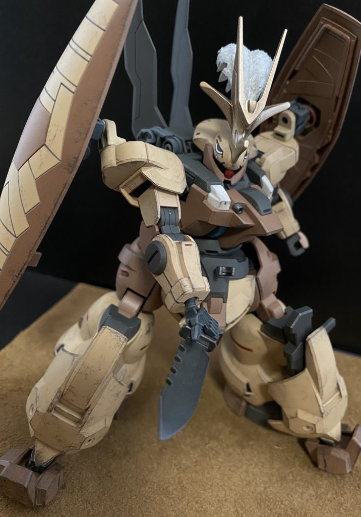 腰前面部に装備されたナイフ、鋼板をブレード状に加工したもの。特別な機能はないが、接近戦時などに敵MSの関節部等の破壊をするには十分である。