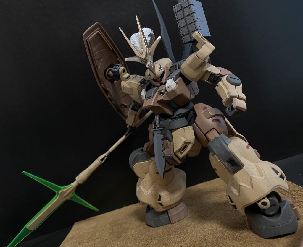 ビームパルチザンを構えて。