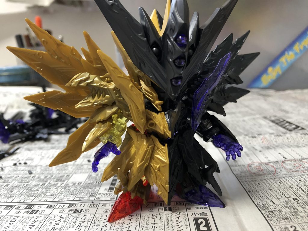 パチ組みの時点で好みのカラーリングだったので弄る箇所は絞りました。