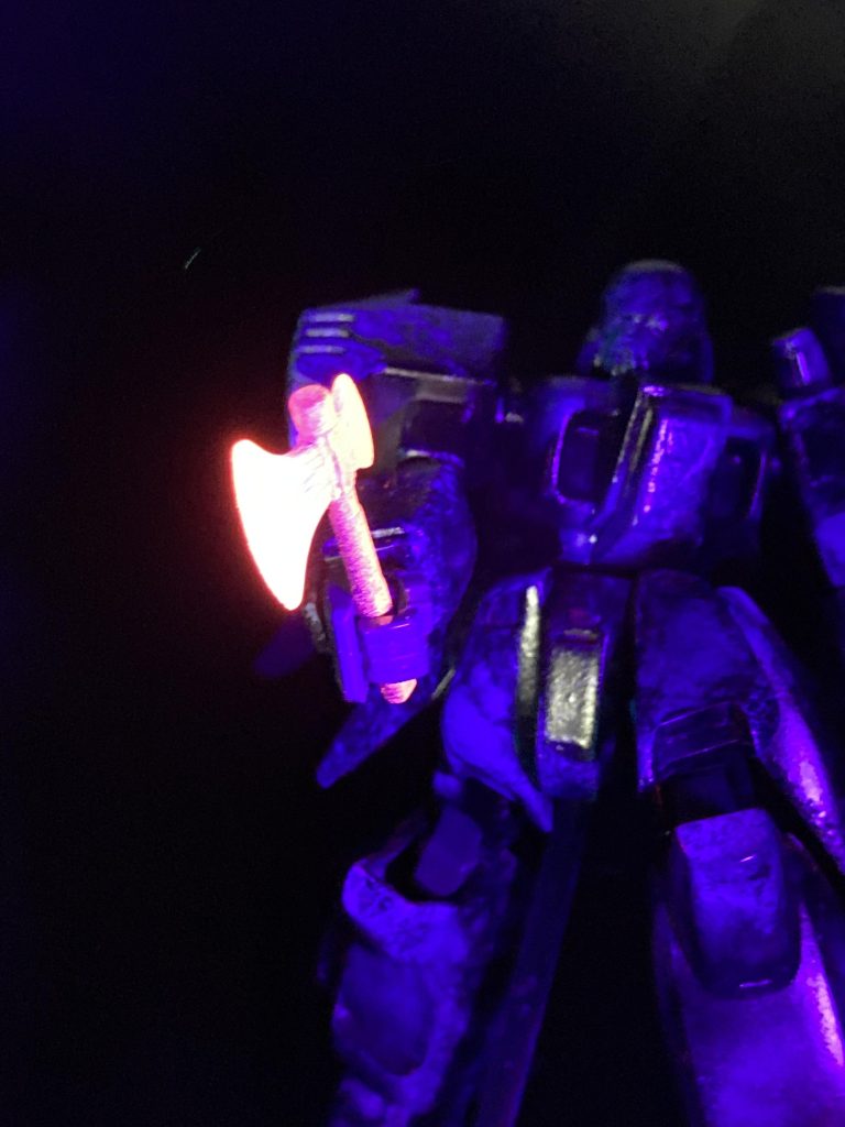 ちっちゃいですがビームトマホークもクリアパーツで付いてます🪓