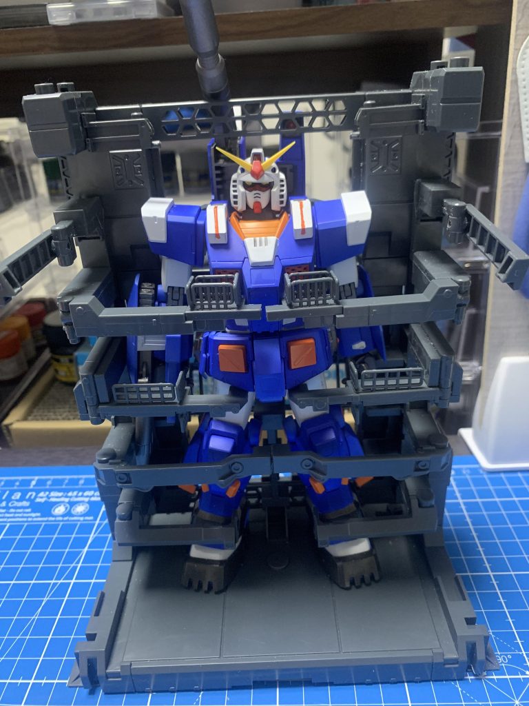 フルアーマーガンダム顔色を白くしました。