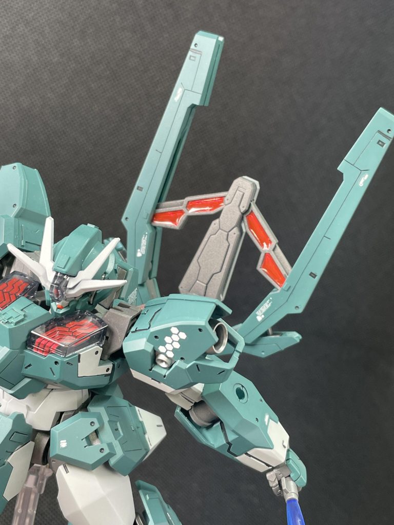 フェーズドアレイキャノンは付属のシールを貼り、UVレジンでコーティングしました。ほどよい光沢感がいい感じです。