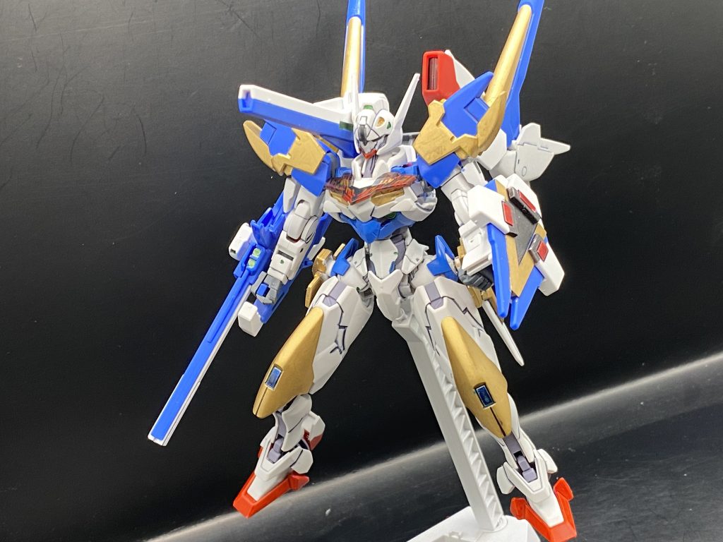 メガビームキャノンを前に出して発射形態