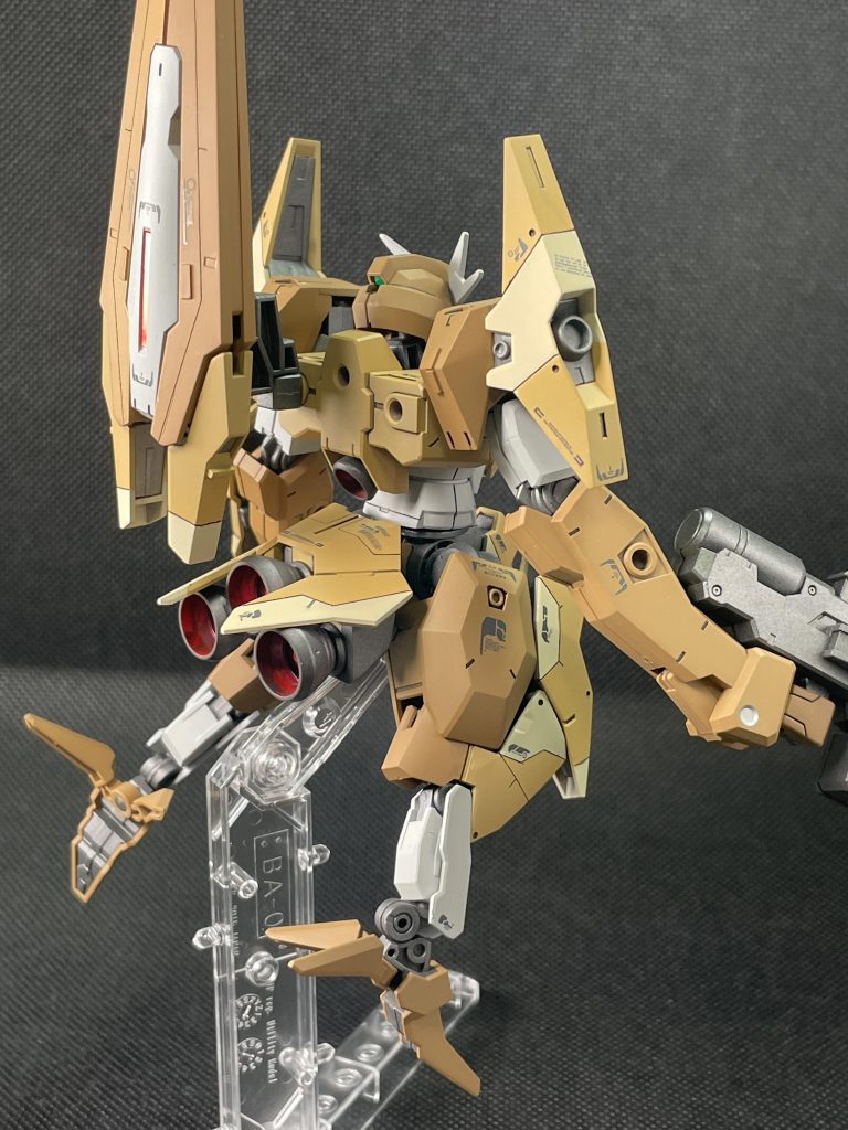 HG ガンダムルブリスソーン 全塗装–3枚目/制作者：Takana