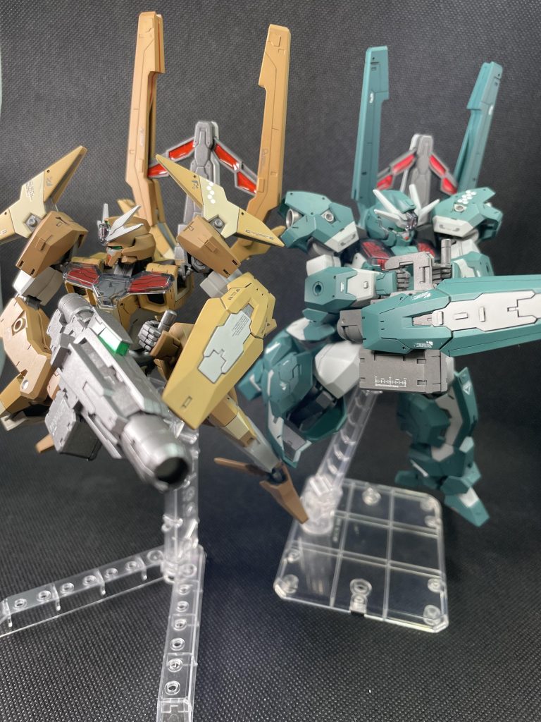 可愛らしい外見とはうって変わってパイロットの狂犬っぷりとのギャップが凄いですね。相方が既に逝ってしまいましたがルブリスソーンだけでエアリアル相手出来るぅ？？と思いながら本編を待ちたいですね。次回はエアリアル改修型を投稿予定です