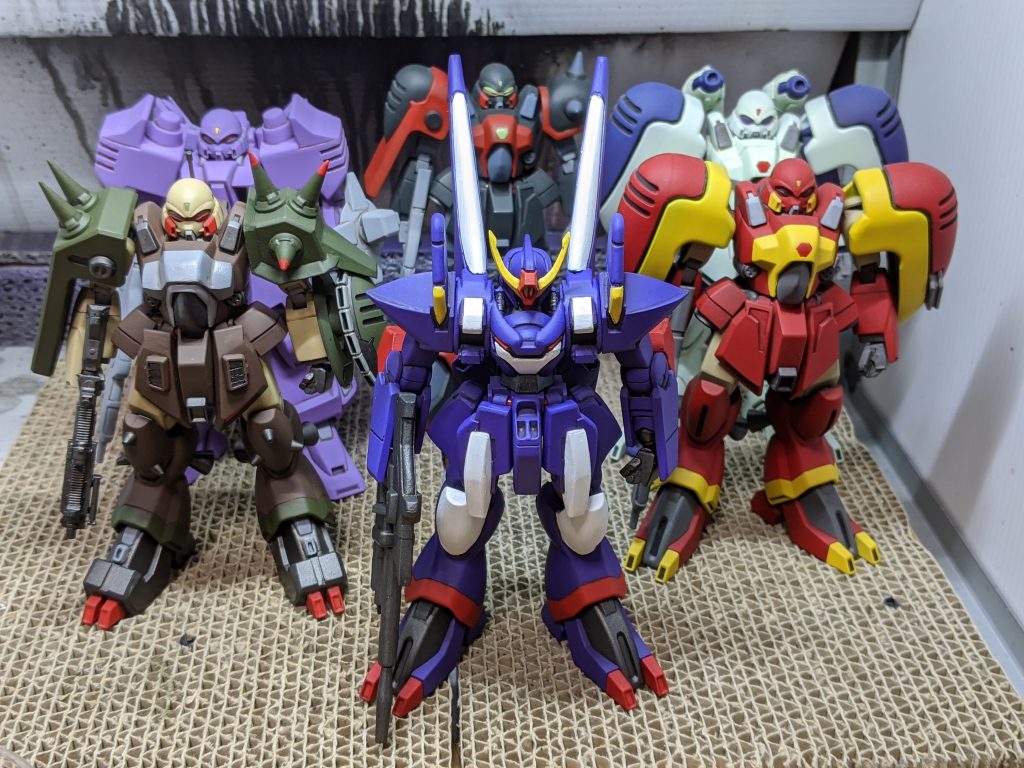 製作順としては1/100 ゾリディア（普通に製作）→　1/100 ゾロアット＆ホワイトアット→　1/100 トムリアット→　1/100 ザンスパイン→　1/100 ゾリディアデザートの順番で、2年くらいゾリディア系MSばっかり作ってた感じです。