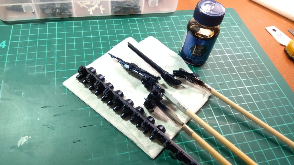 色味好きなんだけどさ…艶消しコートすると一気に落ち着いた色になっちゃうのん…性格的に表面処理が荒いから、グロス塗装及び仕上げが苦手なの…艶消しは最高の逃げ手段ww