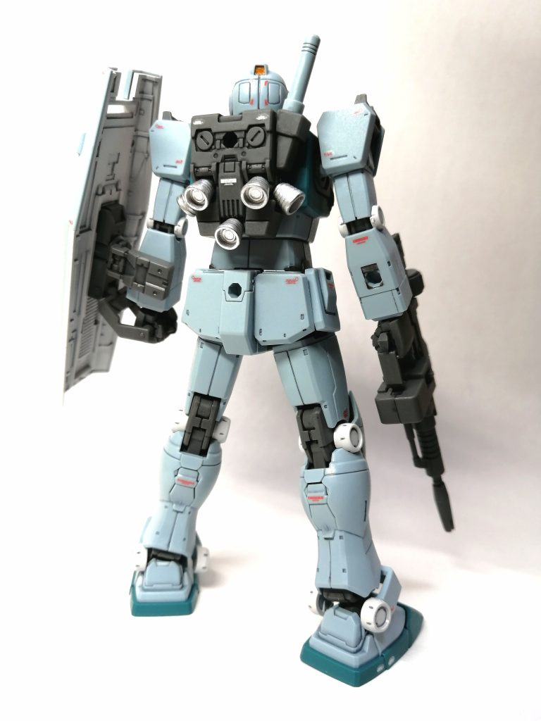 バーニアはシャインシルバーで塗装しました。