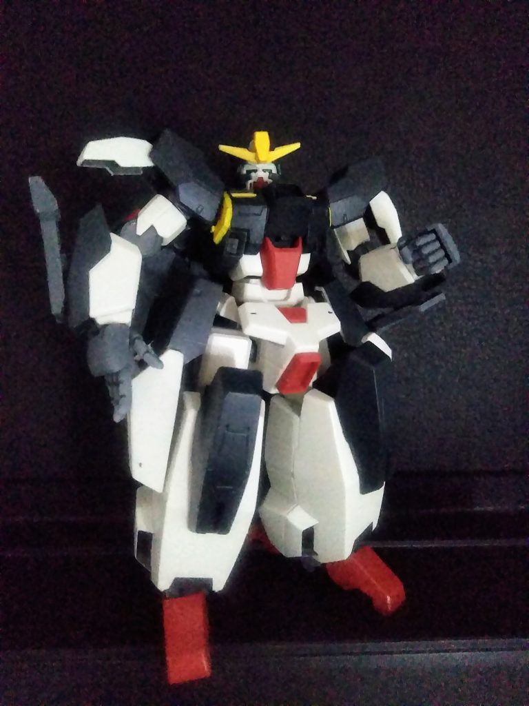 『ボルトガンダム』は…コレじゃないっ！フン！こいつは『ギガボルト ガンダム』だ！