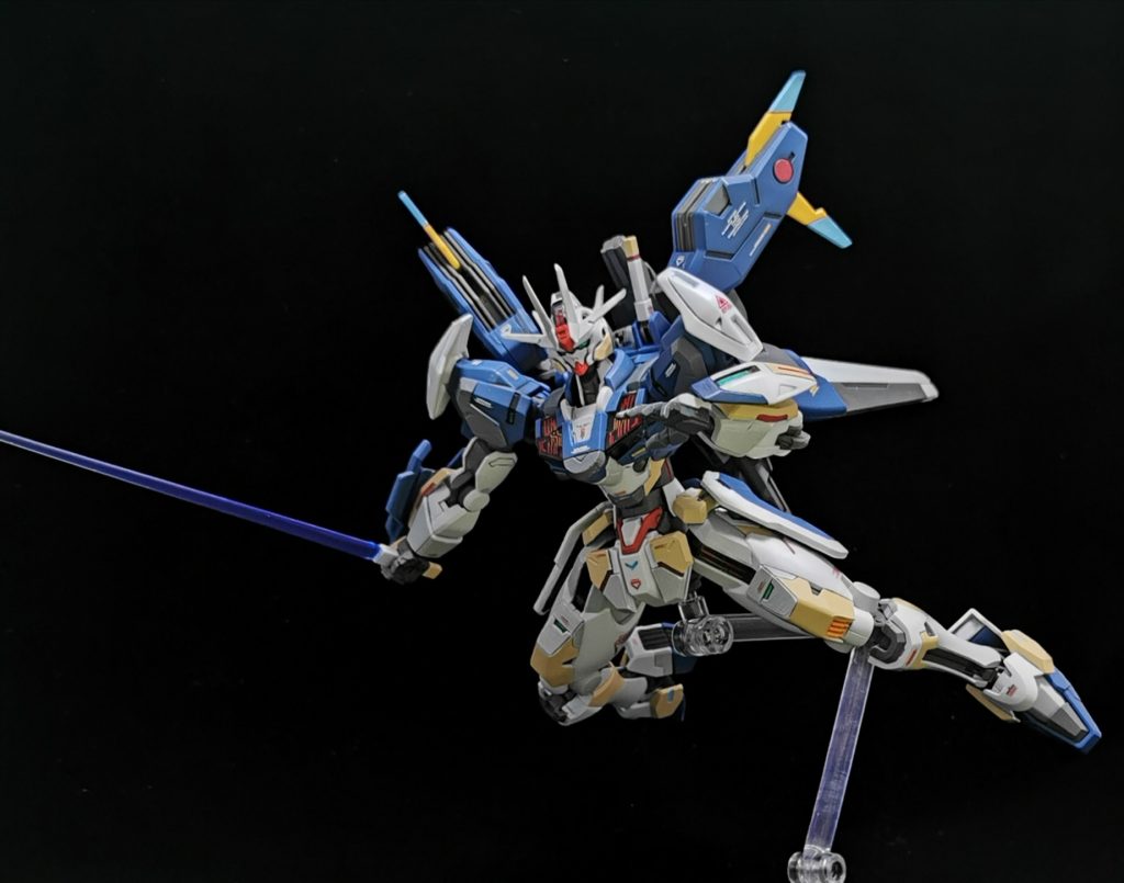 実はセイラマスオ先生のプラモを見た勢いで塗装開始しましたが、塗装を少し加えるだけで自分だけのプラモ感が高まって気持ちいいですねw今後もセンスを叩きつける先生のスタイルを真似て少しでも自分のスタイルに取り込めるように頑張って行きたいです(^^)