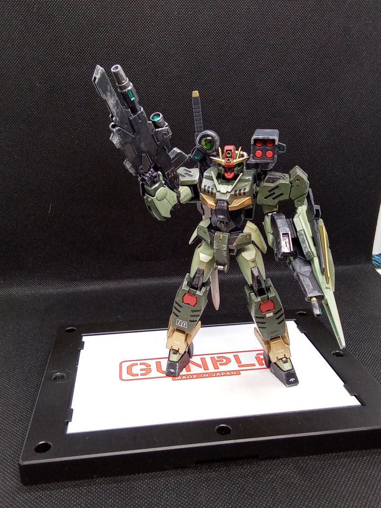 発売日に購入したものの・・当時は細部を塗装する技術がなかった為に封印・・なんとかなりそうな目処がついたので作成してみました