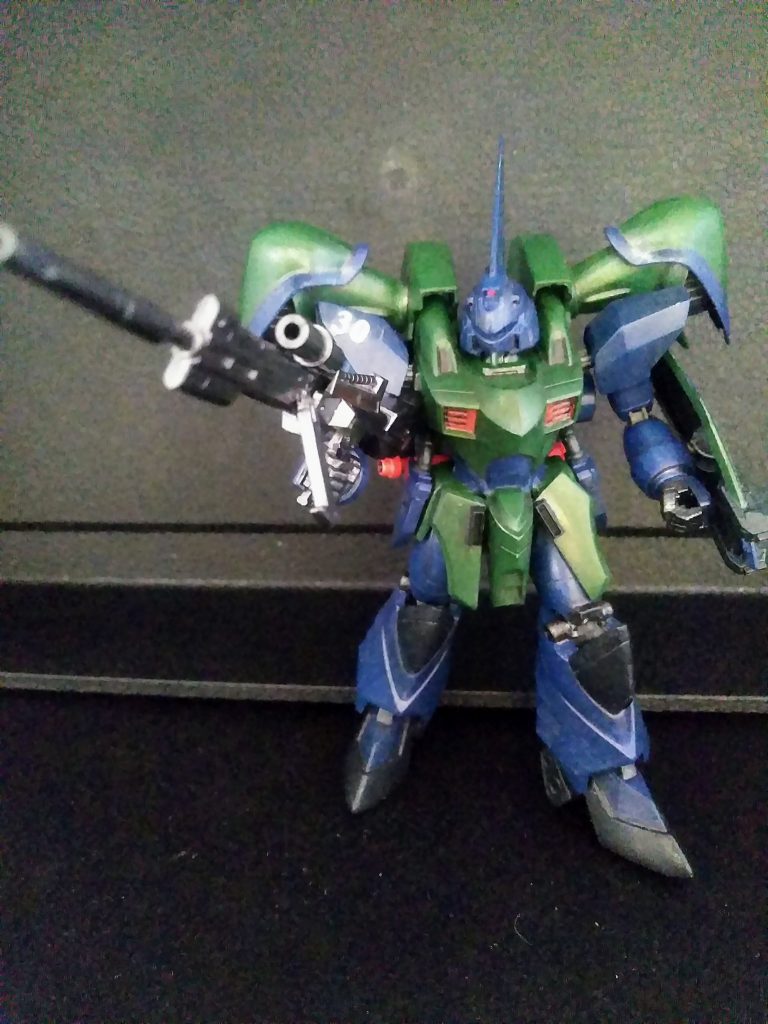 目一杯のポージング。『ガトーさんの試作ビームライフル』のつもり。絶対『未熟者っ！！』って怒られる😣💦⤵️