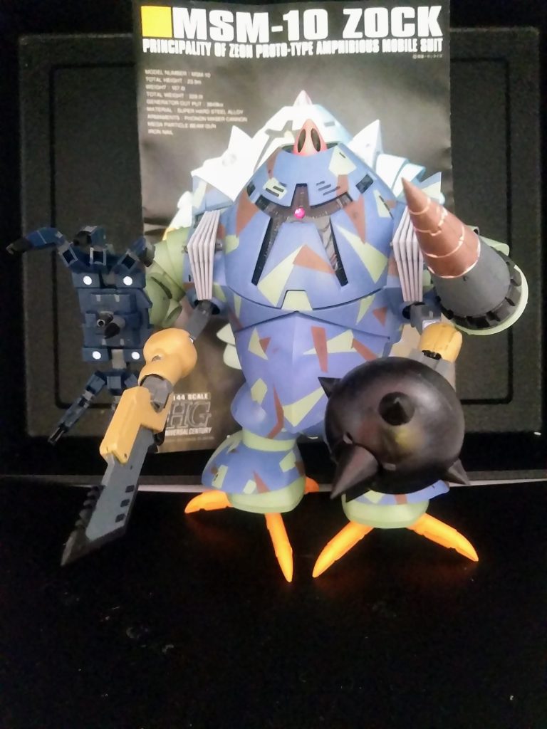 裏表がない機体なので、片面は意匠を変更。右腕『四連ミサイル、ビーム砲、パイルバンカー内蔵型のバイスクロー』(まぁ、30MMのロイロイですが。)　左腕『アッグ風ドリル』(漢のロマン)　胸部上『ゾゴック・カッター×10』胸部右下『対MSダガー』胸部左下『ギガトンハンマー』足底『潜航時格闘用クロー×2』　盛りすぎか？🤔　いや、この子は接近戦は苦手だっけ？