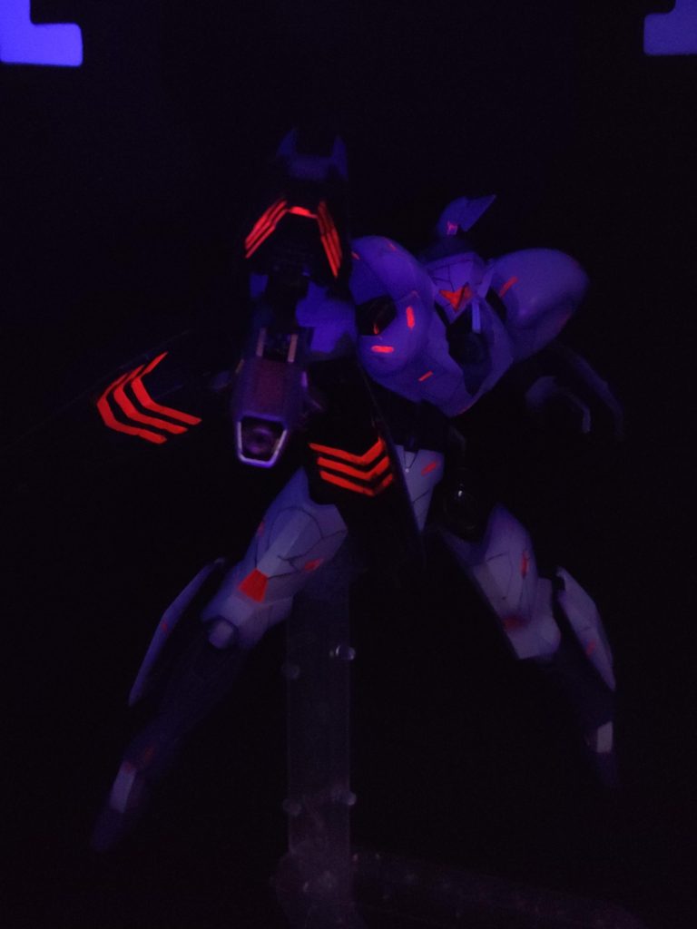 ミカエリス–5枚目/制作者：ヒットンダム