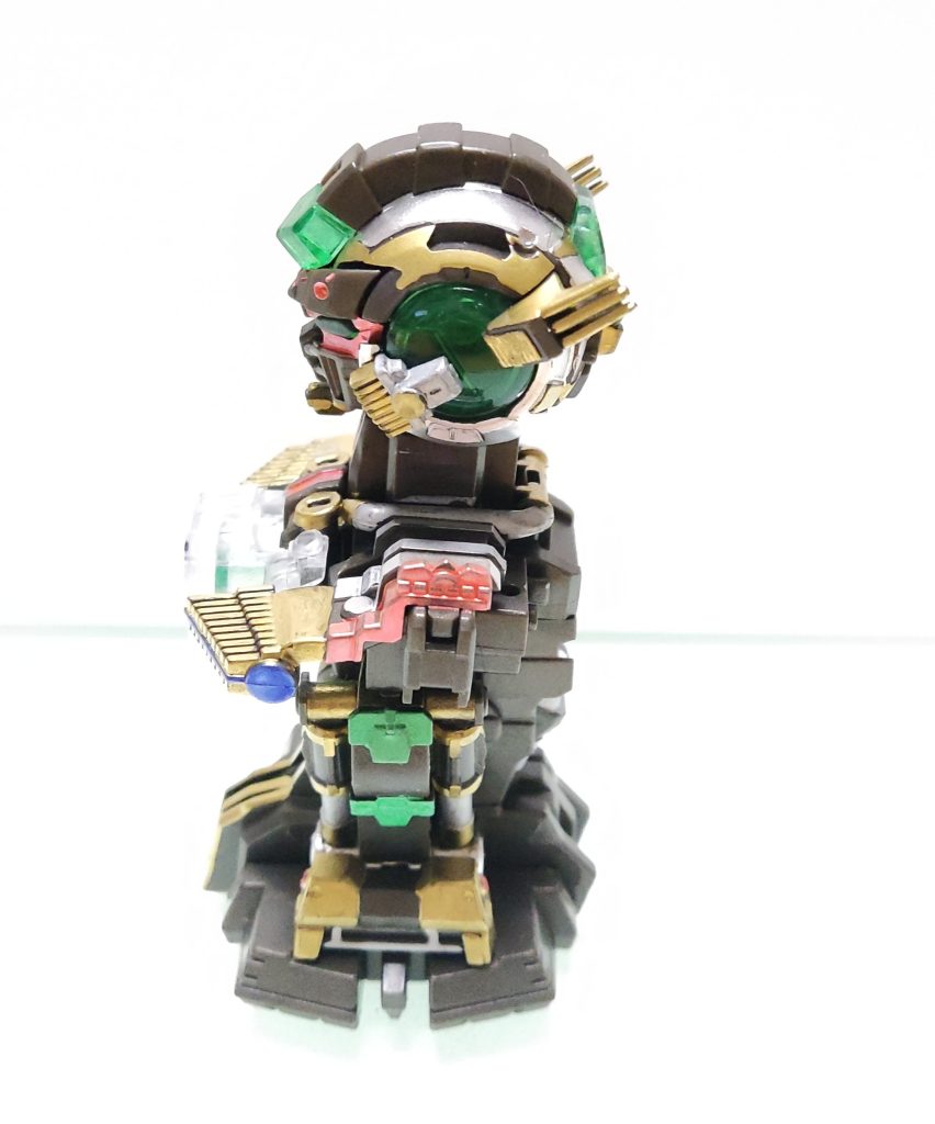 中身はそこそこ凹凸があったので、マーカーで適当に塗っています。直塗です。マーカーシャインシルバーEXを初めて使いましたがいいものですねこれは！