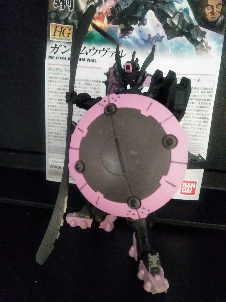 ただ、パイロットの絵面がチョツトね…😔『グレイブ』『ラウンド シールド』