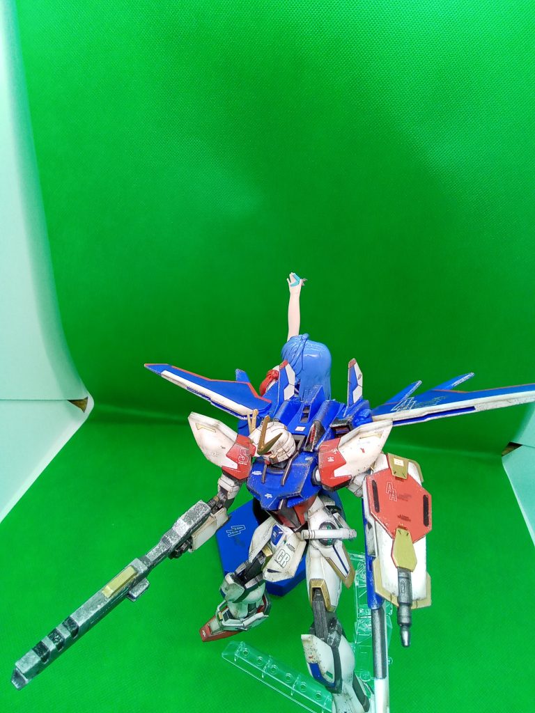 一応　手にはニッパーをwプラ板でそれっぽく作ってみました