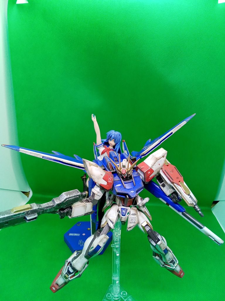 武装が豊富でストライクとF91のようなのポージングが出きるのがよし