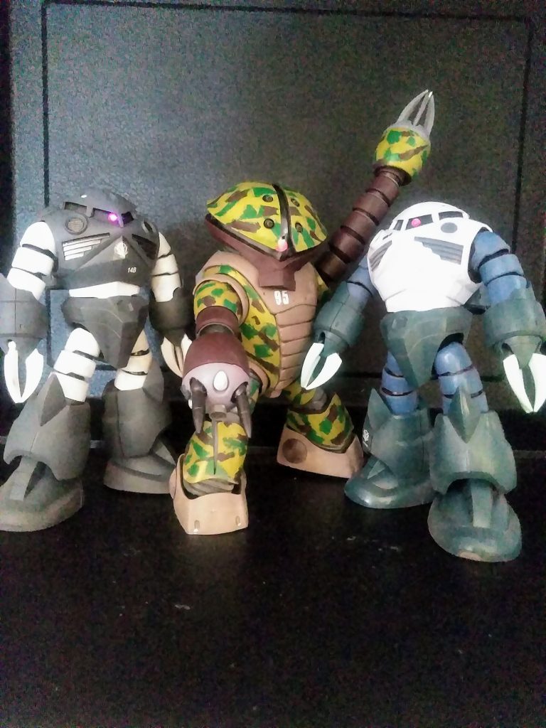 なんだか『ショートコント』が始まりそう👏お目汚し、ありがとうございました。