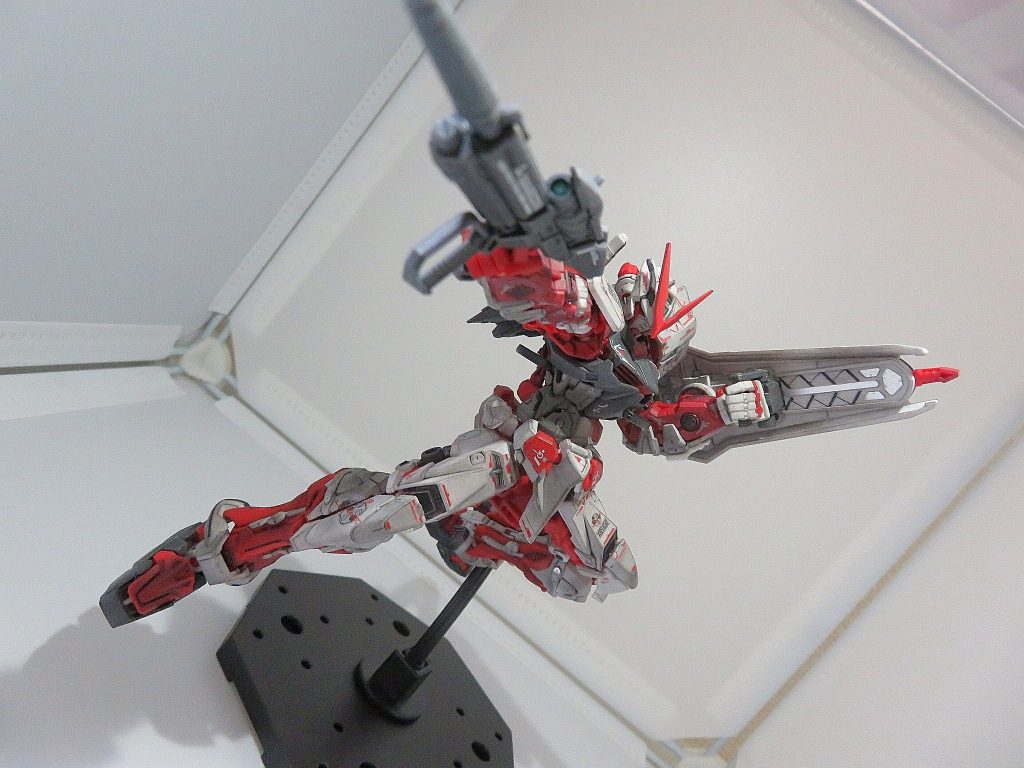 RG ガンダムアストレイレッドフレーム–7枚目/制作者：らり～