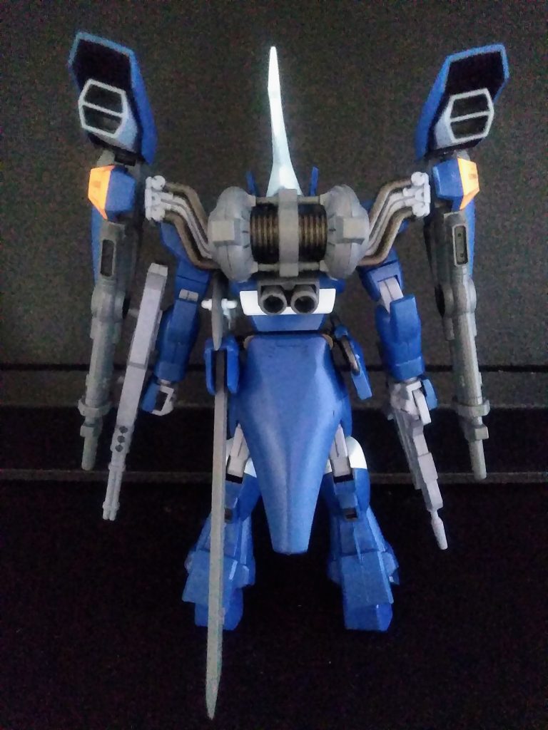 ビーム兵器のテストベッドという設定から、バックパックがなんか其れらしい造りに🧐