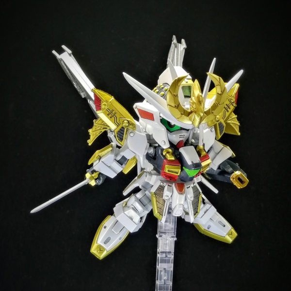 新凰頑駄無(シンオウガンダム)