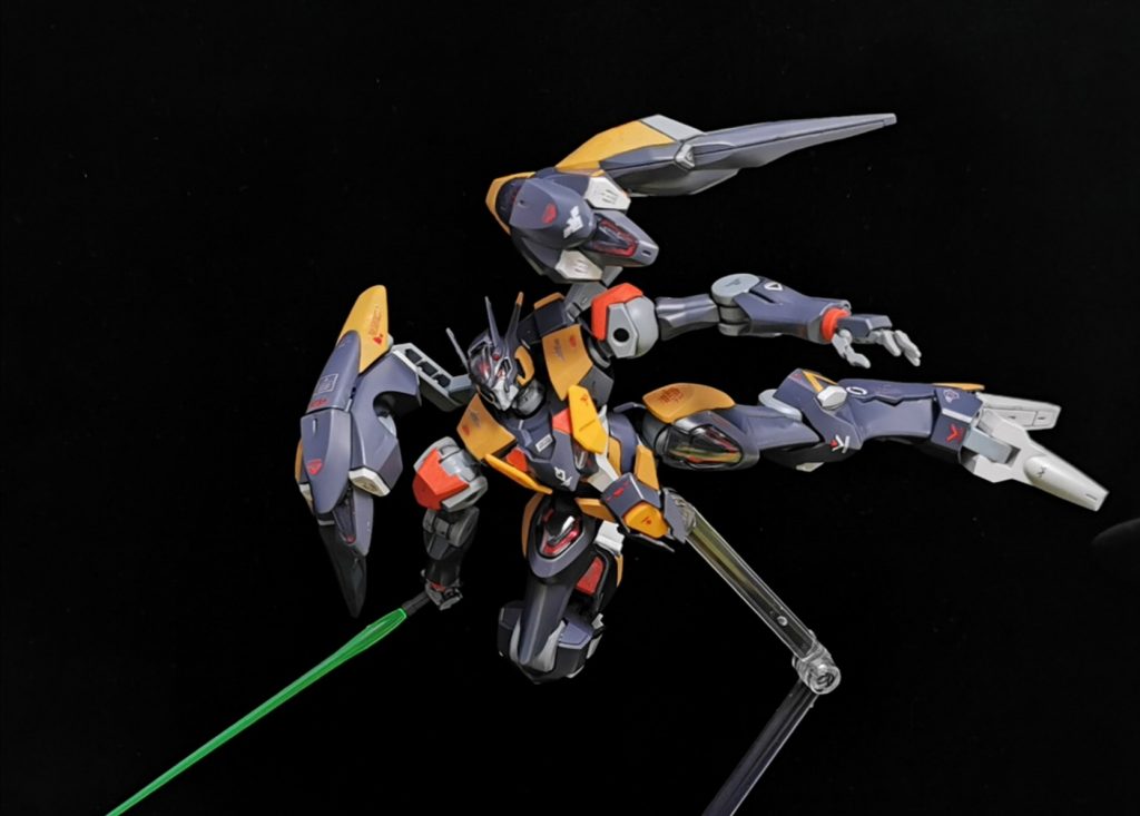 5月再販分予約したので届き次第5号君仕様も作りたいと思ってます!なのでバンダイさんはミカエリス、ダリルバルデと新規武装セットを発売して欲しいですw