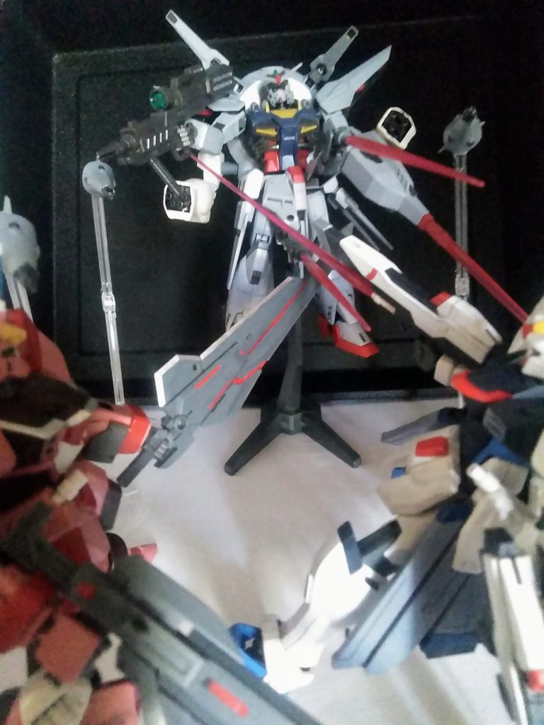 ｢ぼくがかんがえた、さいごのたたかい｣ロボットアニメの最終決戦って、こういうシーンに出くわす割合が少ない気がするのは自分だけですか？🤔お目汚し ありがとうございました。