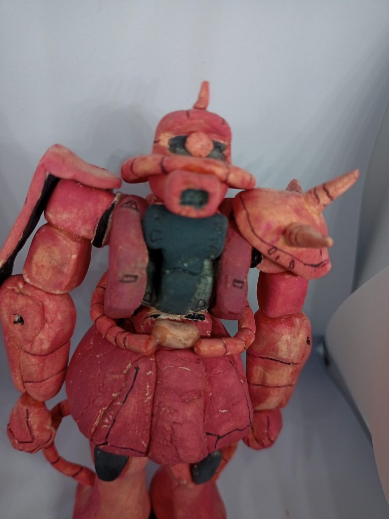 可動域は０ですが、、シャアザクです。