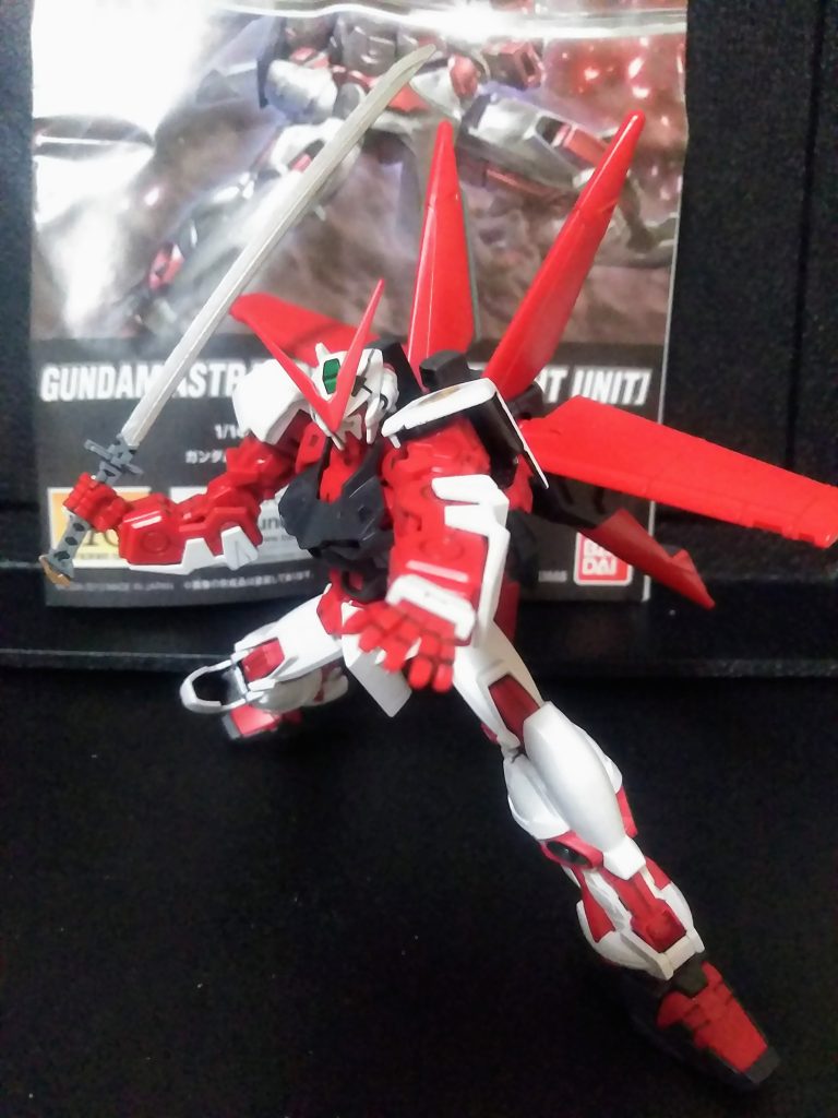 当時、どんどん装備・設定が盛られていき、姿形が実に色々変化していきました。