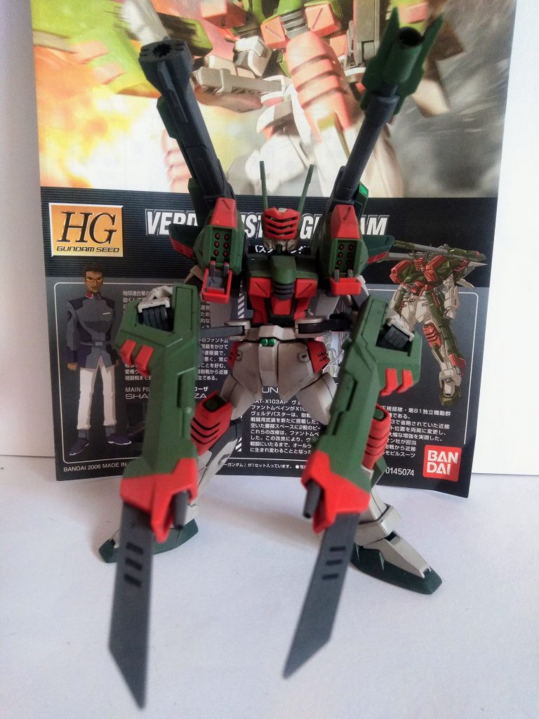 『バヨネット』なんて垂涎モノ 🤤『6 連ミサイルポッド × 2 バヨネット装備ビーム ライフル× 2』