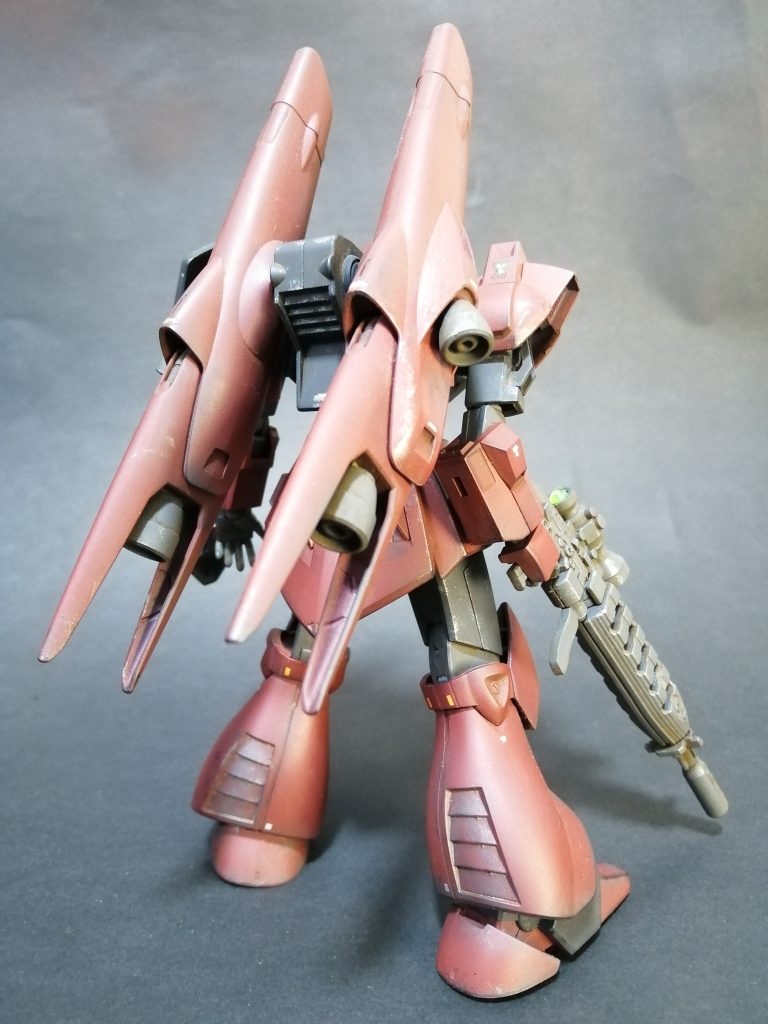 背部。大型のキマリスブースターを背負わせ、高機動型らしくてみせてみました。