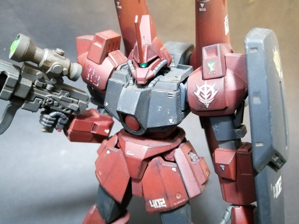 バストアップ。エースパイロット・デカールをフルに活用してます。再販して欲しいw