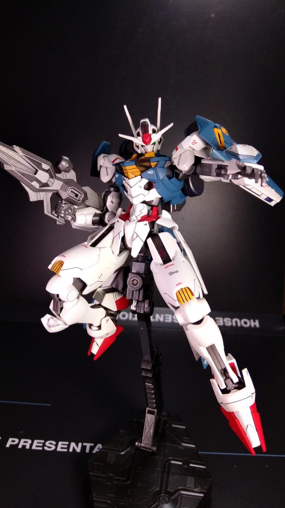 パッケージアート風ポージング！最新キットで可動も凄く良く動きます。