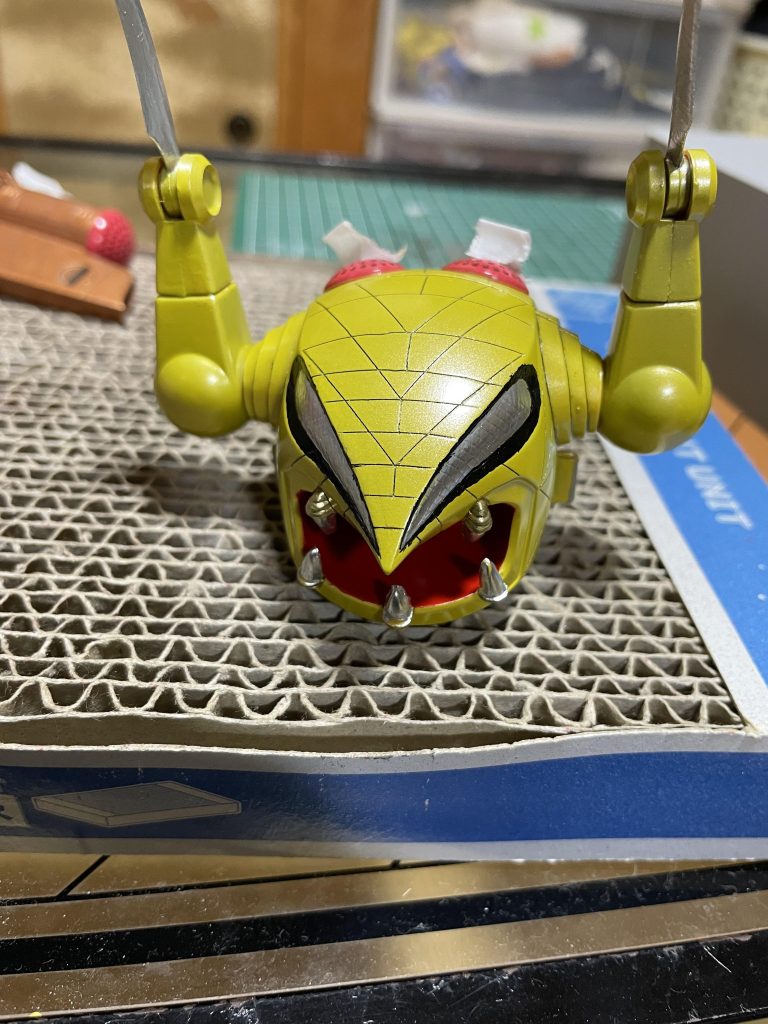 塗装中腕上げてる姿可愛いです