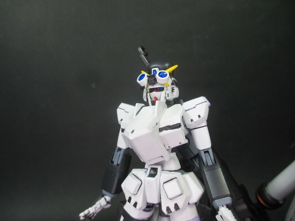 ノーベルガンダム・アプリコット–2枚目/制作者：堺・悠一