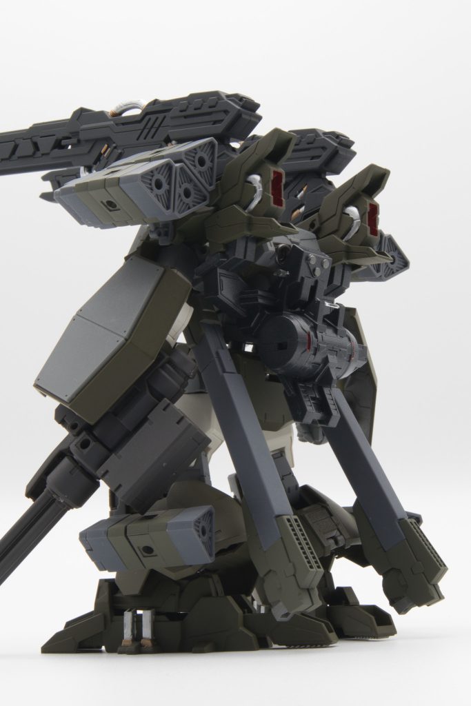 バックパックもサージェントヴェルデバスターガンダムDXセットから。サージェントヴェルデバスターガンダムDXセットの武装はディテールも程よく細かくていい感じです。