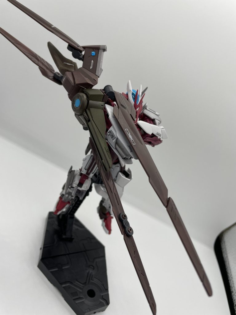 ガンダムアストレイノーネーム–4枚目/制作者：@gaske0106