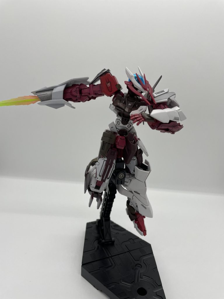 ガンダムアストレイノーネーム–5枚目/制作者：@gaske0106