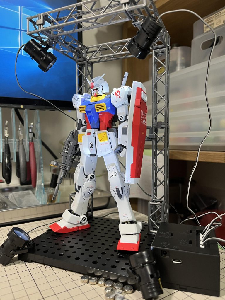 トラスにて照明あててます