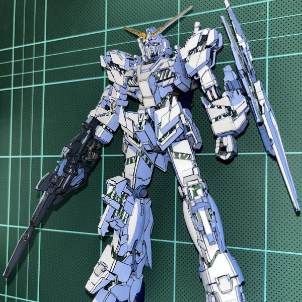 ユニコーンガンダムイラスト風塗装