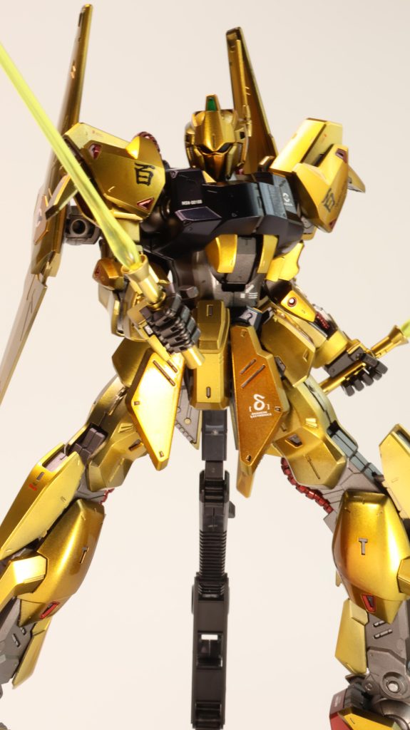 サーベル抜刀　ゴールドは撮るのが難しいですね