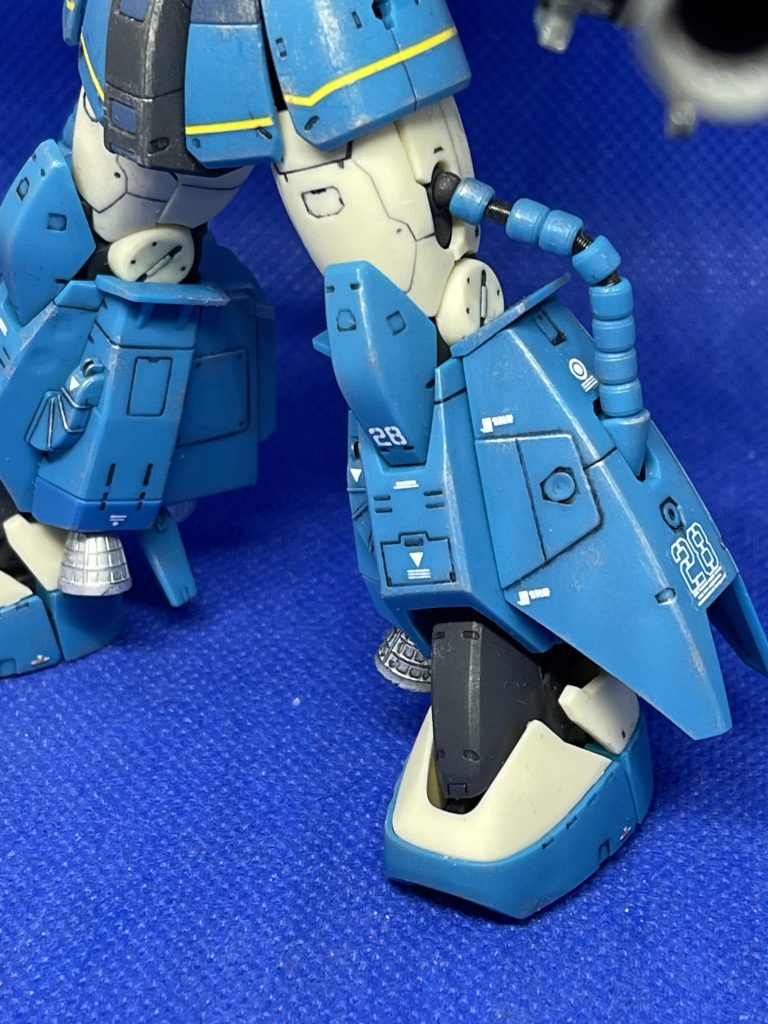 バーニア部分はシルバーで塗装