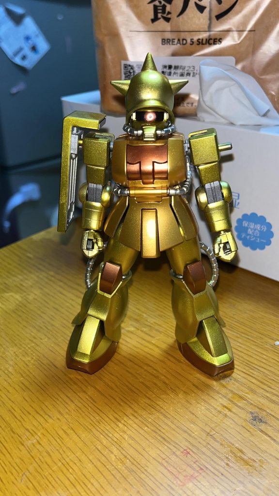 頭にスパイク乗せてみました。意外とピッタリサイズなんですね。