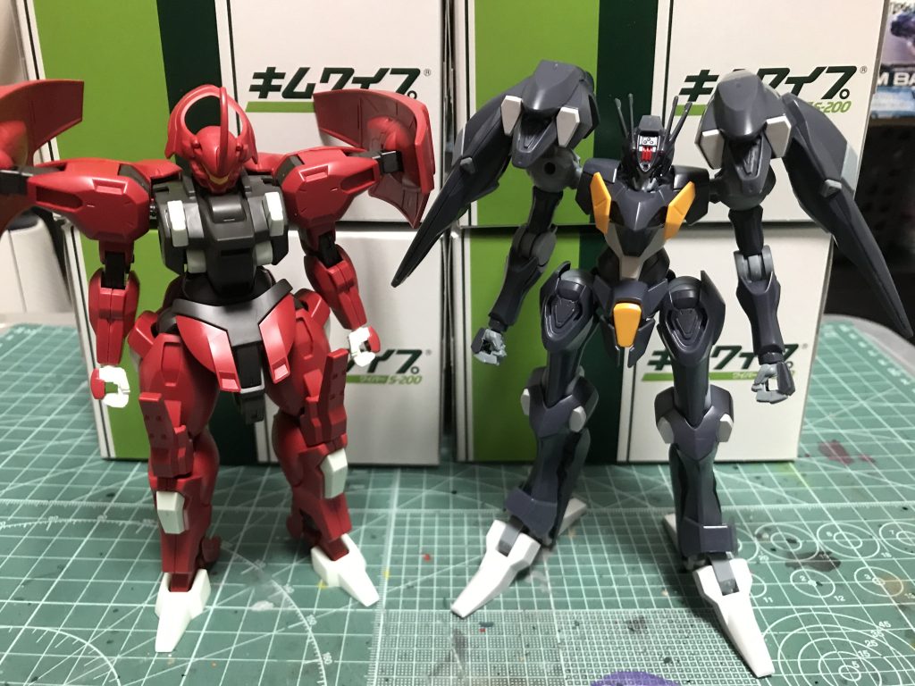 キムワイプの前で仮組み。