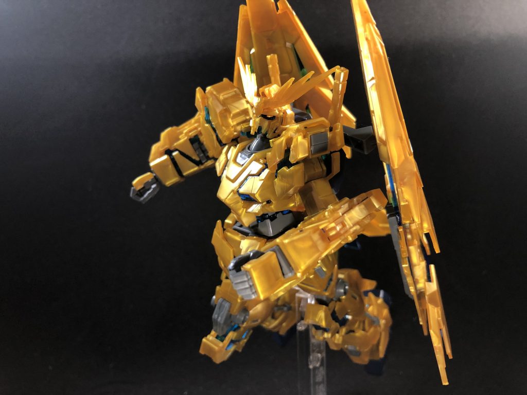 『機動戦士ガンダムUC One of Seventy Two』に登場したフェネクス(UC)アームドアーマーDEのスタビライザーを外すだけで簡単再現できるよ