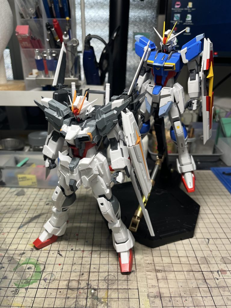 オマケ　エクスインパルスの素組み。胴体の軸がボールからピンになっていたのが大きいですね。