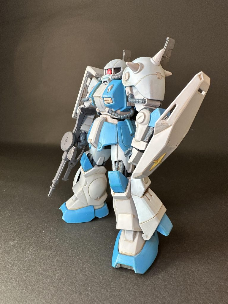 特別な設定などはないのですが、偵察機のサポートをする機体というイメージで塗ってみました。