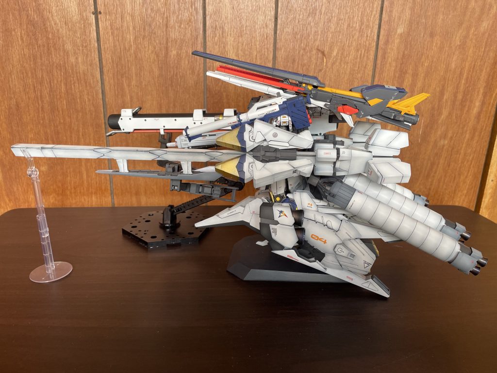 反対側はこんな感じです。