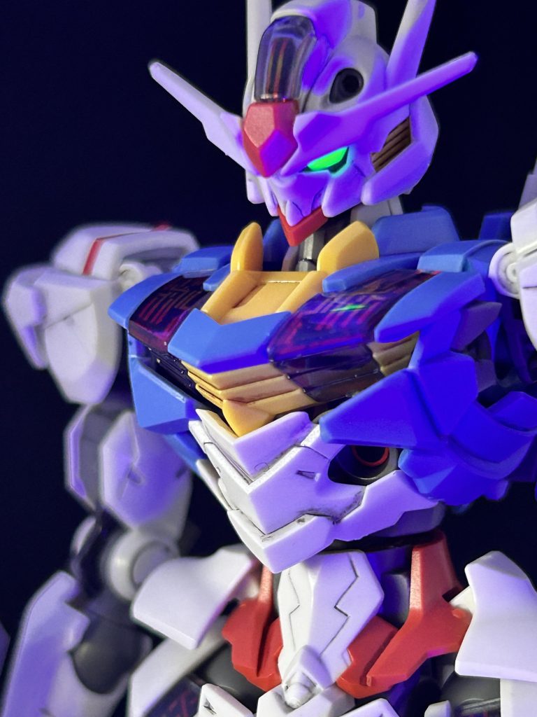 ツインアイは蛍光グリーンで塗りました ブラックライトで光ります